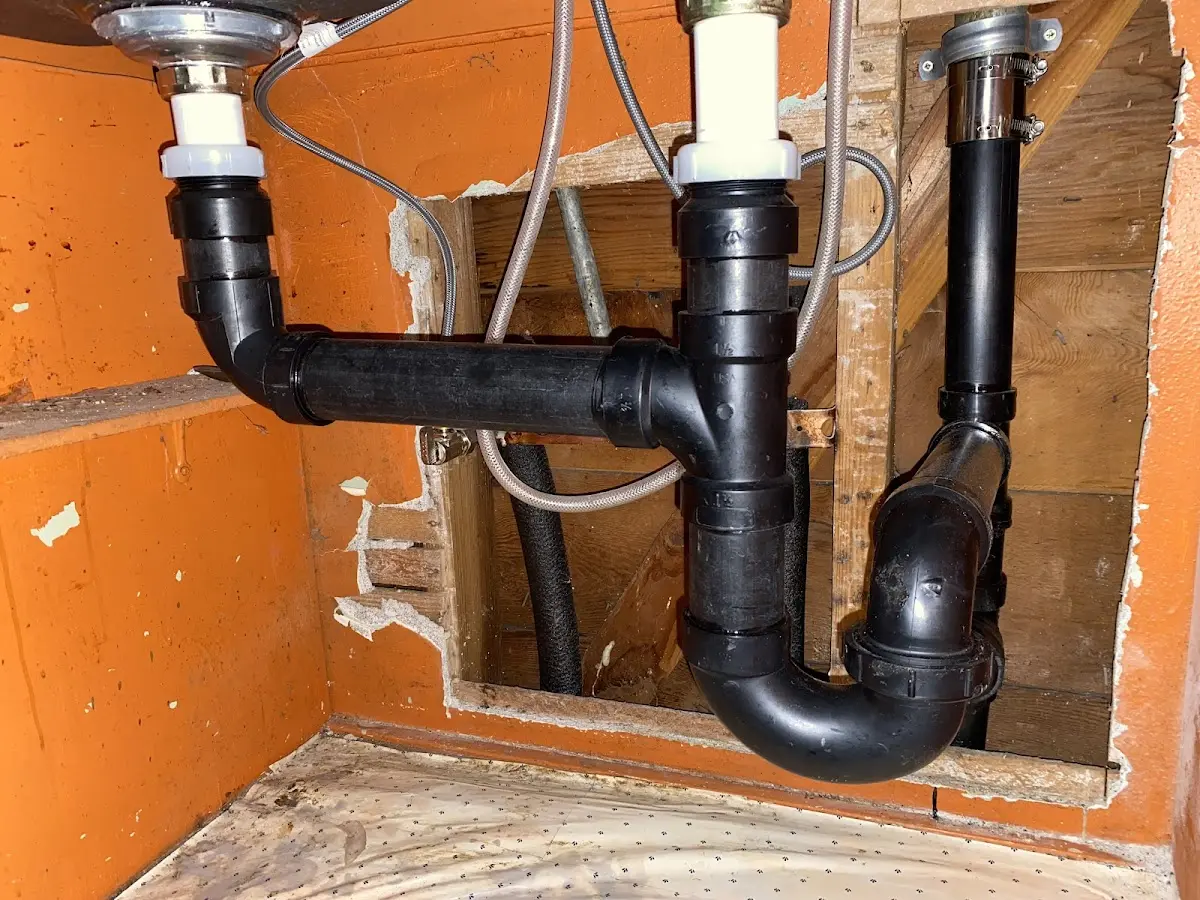 Professional Pipe Bursting equipment and tools on the job in Helotes